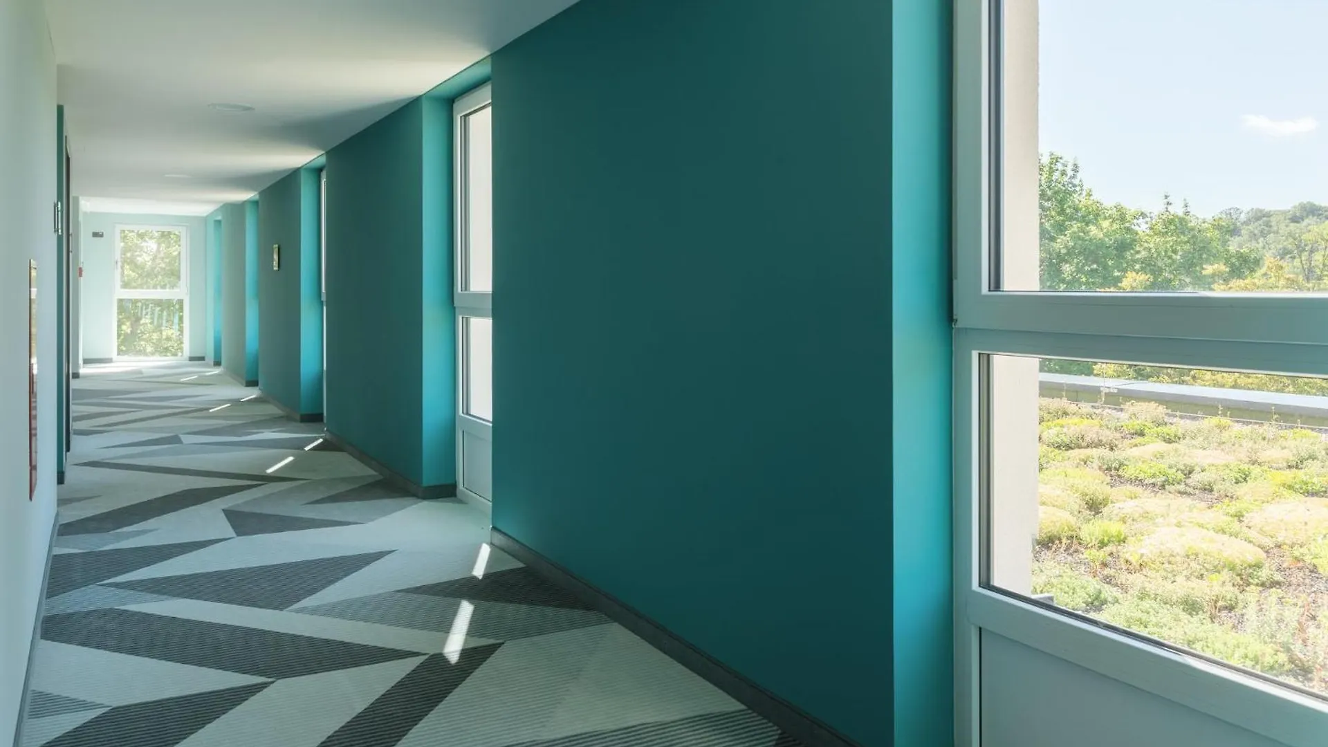 Holiday Inn - The Niu, Seven Dusseldorf Ost By Ihg