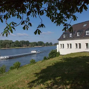 Hotel Schnellenburg **