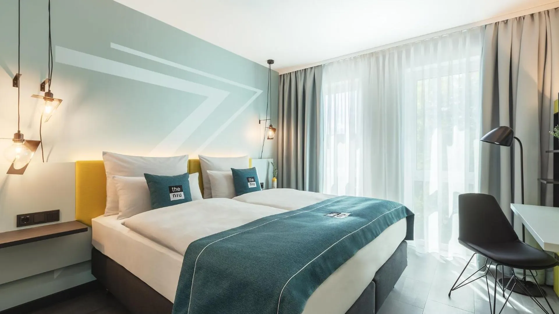 Holiday Inn - The Niu, Seven Dusseldorf Ost By Ihg 3*,