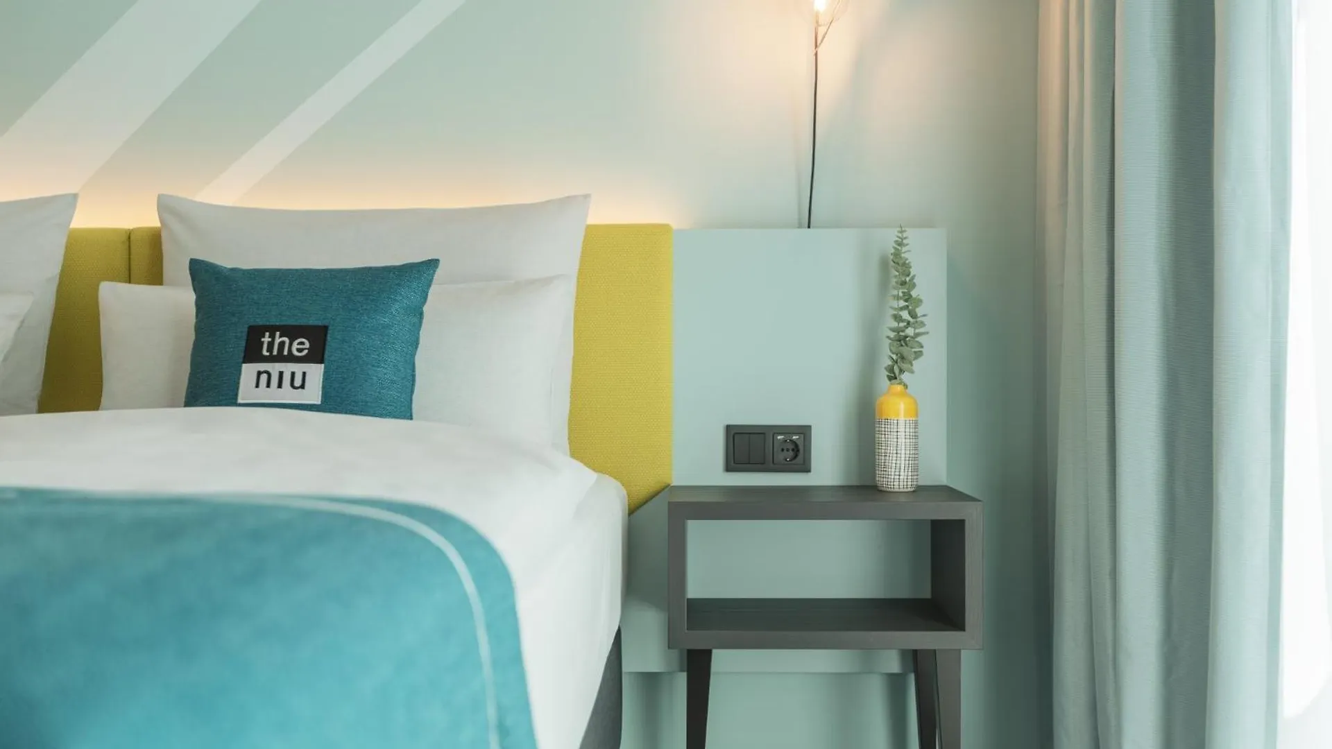 Otel Holiday Inn - The Niu, Seven Dusseldorf Ost By Ihg