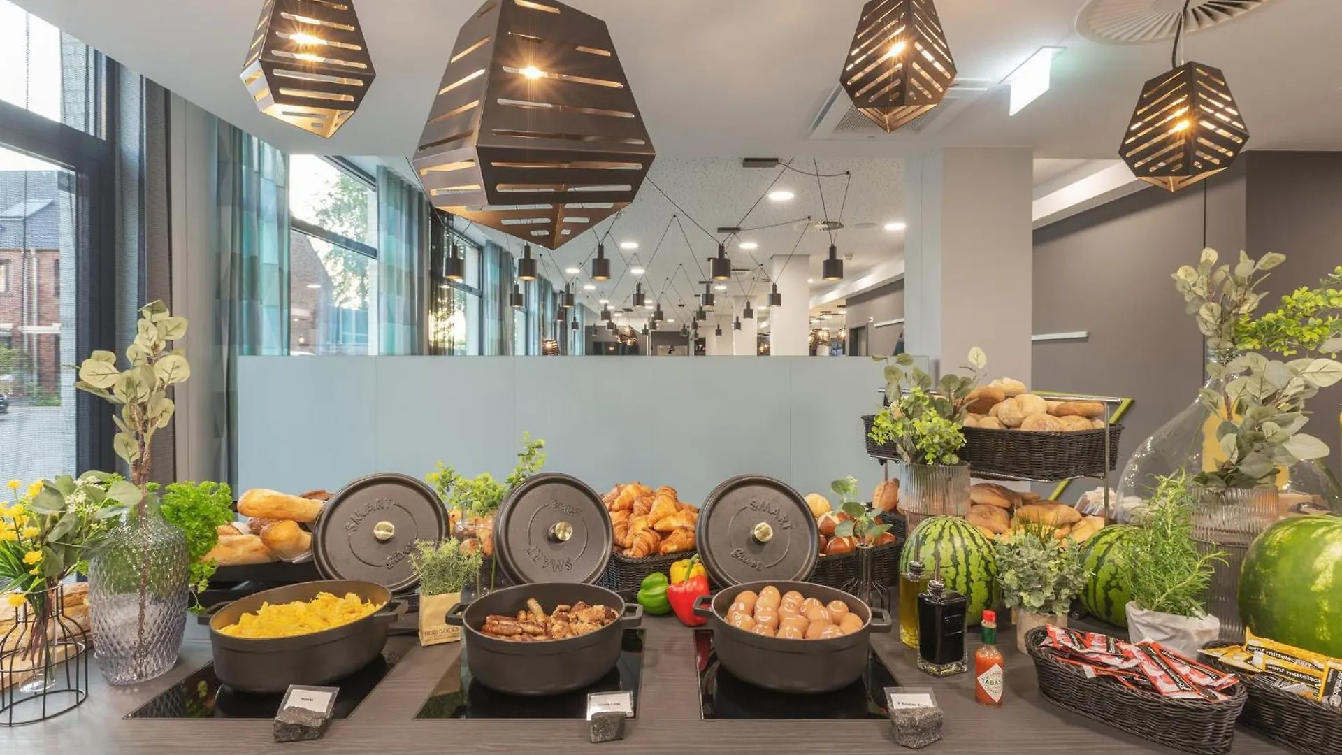 Holiday Inn - The Niu, Seven Dusseldorf Ost By Ihg Almanya